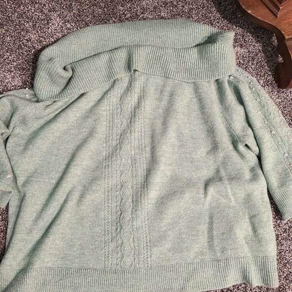 Sweater - Green dressy - Picture 1 of 4